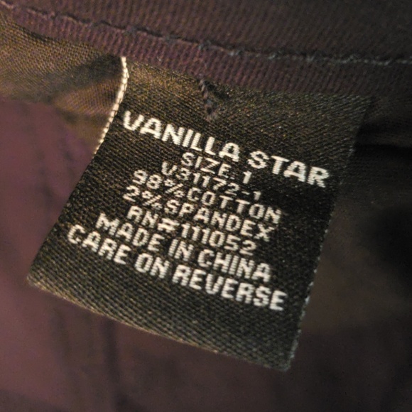 NWT Juniors Vanilla Star distressed black shorts - Picture 5 of 7